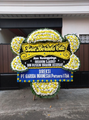 Papan Bunga Duka di Tanjung Menang